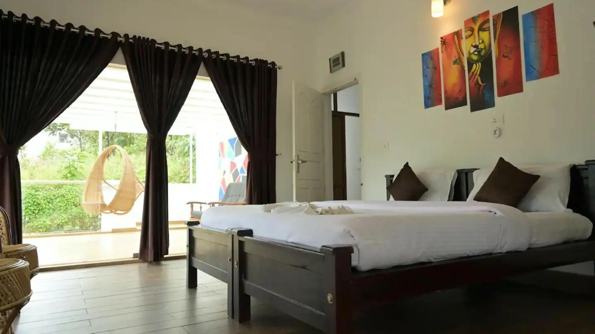 The White Bloom 3Bhk Villa Munnar